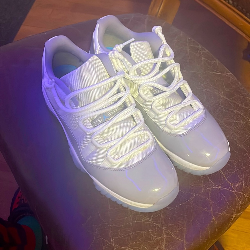 They are only wore once and in brand new out the box clean